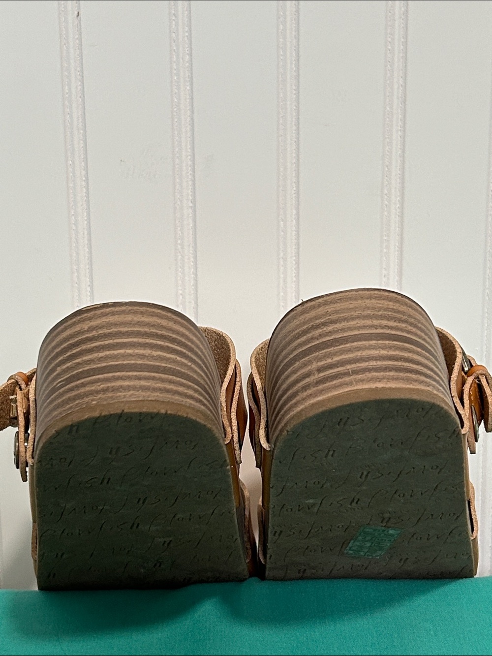BLOWFISH Malibu Women's Tan Double Strap Wedge Slide Style Sandals Sz: 7 - Picture 8 of 10